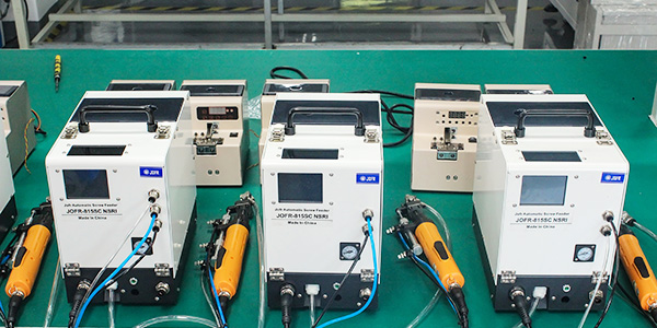 使用自動鎖螺絲機要注意哪些方面？堅豐電子告知您